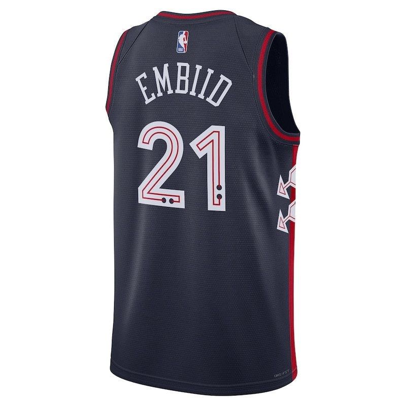 Camiseta NBA Joel Embiid - Philadelphia 76ers - 23/24 - Azul Marino - Edición Ciudad