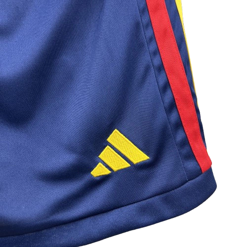 Equipación infantil de España 2026