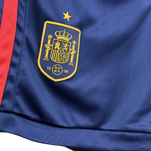 Equipación infantil de España 2026