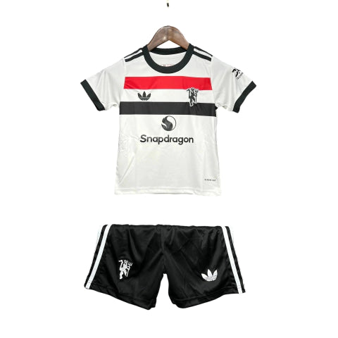 MANCHESTER UNITED III 24/25 CONJUNTO INFANTIL